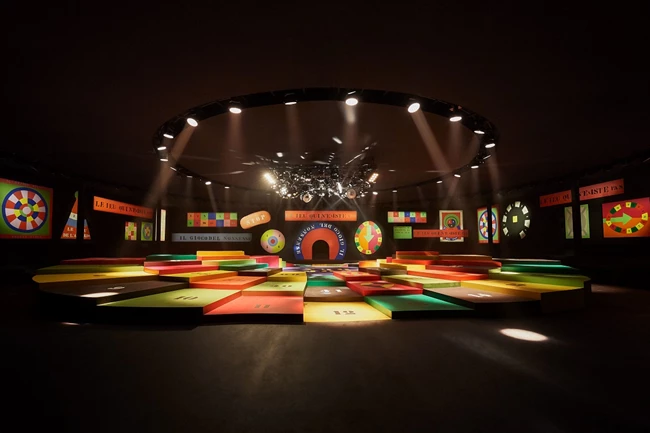 Dior SS22 | Η συλλογή που επαναδημιουργεί τη μόδα των '60s