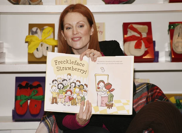 To παιδικό βιβλίο της Julianne Moore ανάμεσα σε αυτά που απαγόρευσε η κυβέρνηση του Donald Trump