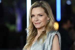 Michelle Pfeiffer | Εξηγεί γιατί είναι δημιουργικό να είσαι ηθοποιός άνω των 60 στο Hollywood
