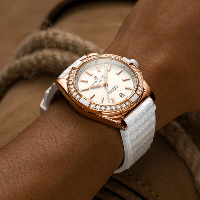 To Super Chronomat Automatic 38 είναι το ρολόι που μπορείτε να φορέσετε με τα πάντα