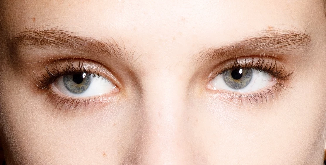 Wide Awake | Οι καλύτερες κρέμες ματιών με καφεΐνη για μείωση των μαύρων κύκλων