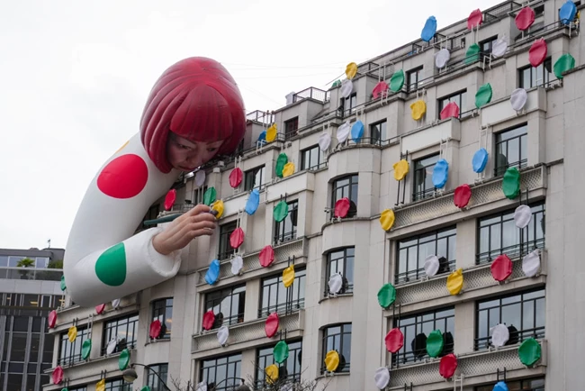 Η συνεργασία Louis Vuitton Χ Yayoi Kusama είναι η κορυφαία της χρονιάς