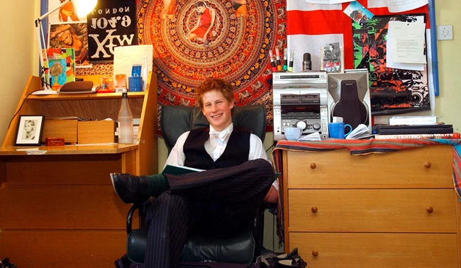 royal bedroom Harry