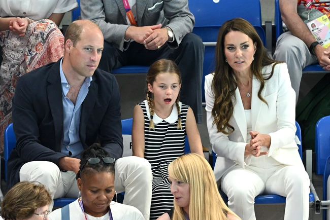 Πριγκίπισσα Charlotte | Συνόδευσε την Kate Middleton και τον πρίγκιπα William στα Commonwealth Games