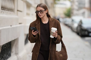 Eva Longoria | Η μεγάλη αλλαγή στα μαλλιά της με κομψό καρέ που αποτελεί τάση