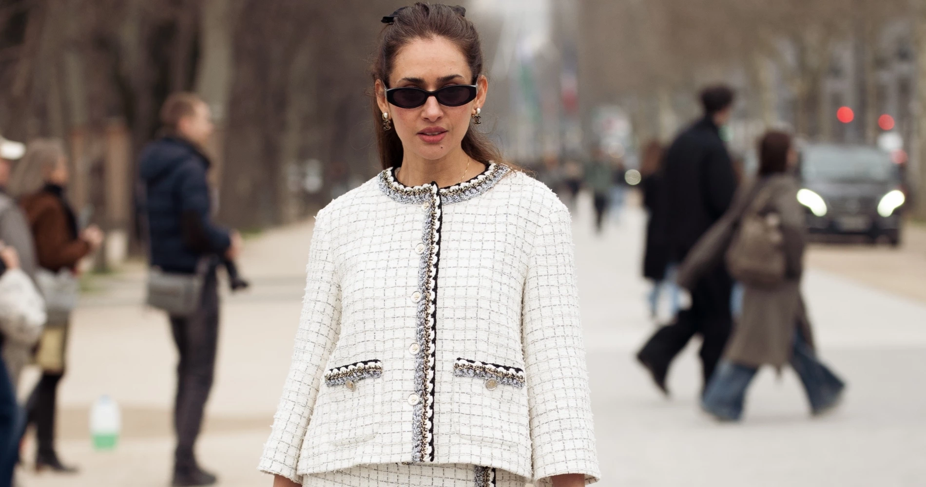 H φούστα με ύφανση tweed από τη Zara Studio που θα σας εξασφαλίσει παριζιάνικο στιλ