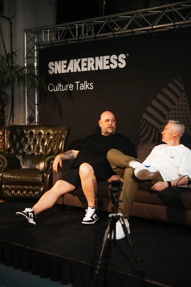 sneakers