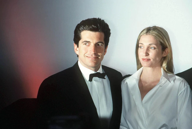 To love story του JFK Jr. και της Carolyn Bassette Kennedy γίνεται σειρά