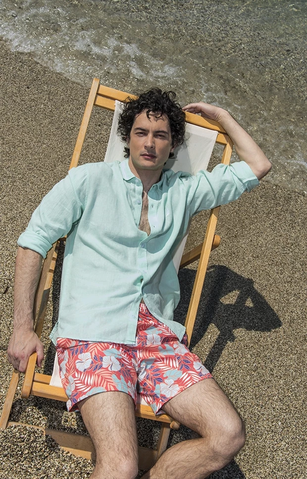 It's a Man's Summer | 4 outfits για το καλοκαίρι που συνδυάζουν διαχρονική κομψότητα και coolness