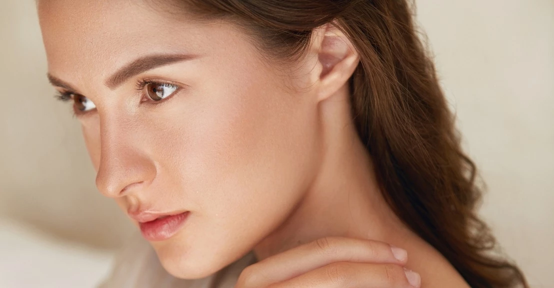 Victoria Beckham | Η αγαπημένη της κρέμα προσώπου προστατεύει την επιδερμίδα από τη γήρανση