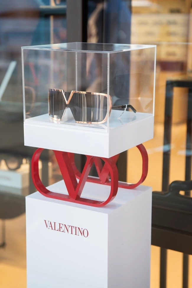 alos x valentino
