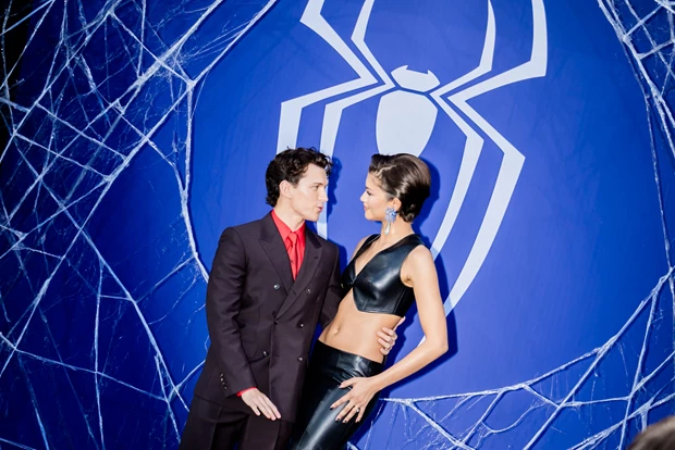 Zendaya και Tom Holland | Το σπάνιο τρυφερό στιγμιότυπο του ζευγαριού που έκανε το διαδίκτυο να "λιώσει"
