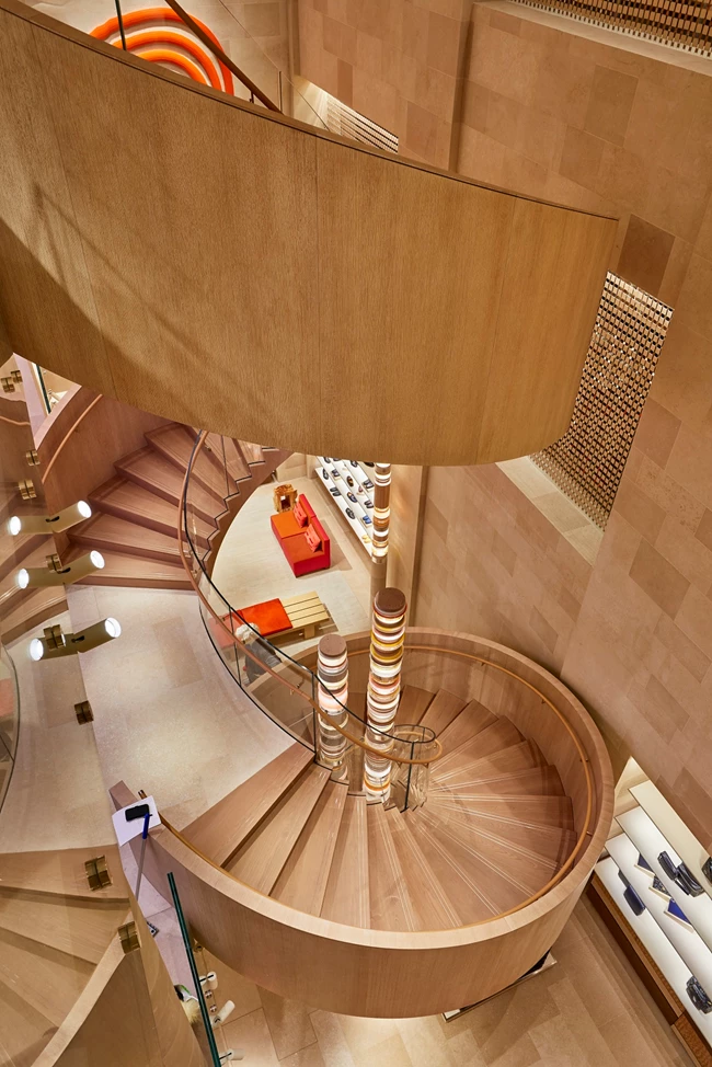 LV_London10