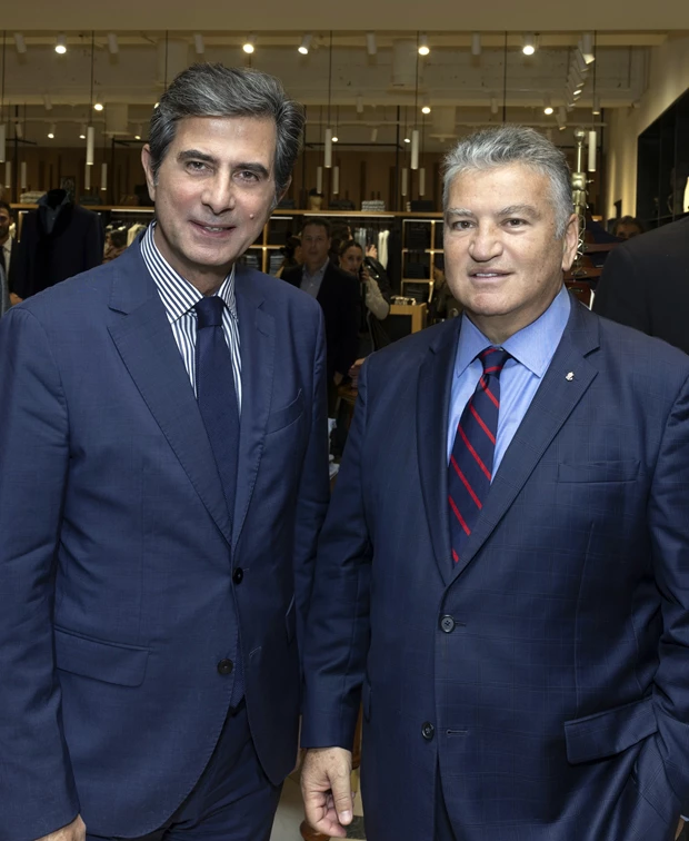 0163B  BROOKS BROTHERS και REPLAY