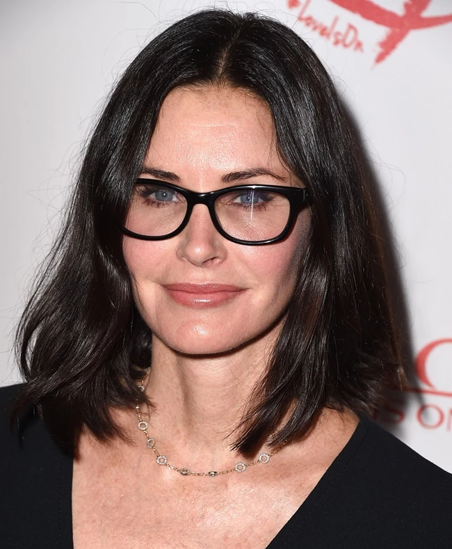 Η Courteney Cox παραδέχεται ότι έχει κάνει πολλές αισθητικές επεμβάσεις