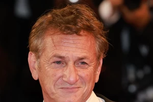 Sean Penn | Θυμάται το χαστούκι του Will Smith στα Όσκαρ και αναρωτιέται γιατί ο ηθοποιός δεν πήγε φυλακή