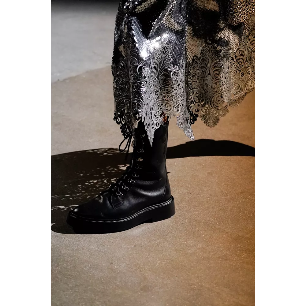 Combat boots