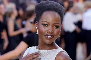 Lupita Nyong’o | Η σταρ της "Οδύσσειας" αποκαλύπτει το σοβαρό πρόβλημα υγείας που απειλεί τη γονιμότητά της