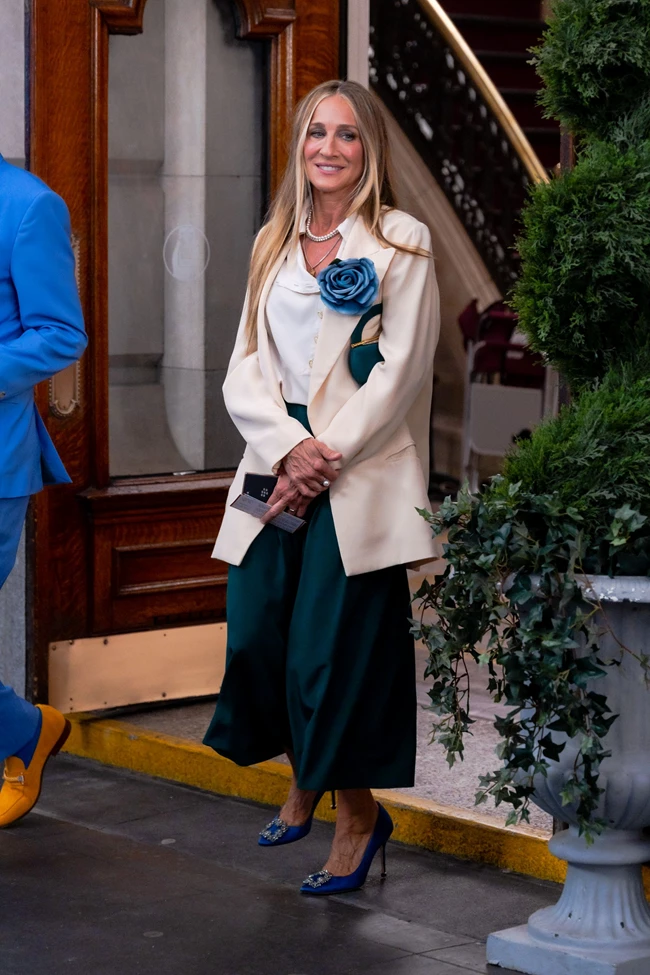 The Carrie Bradshaw effect | Ποια κομμάτια έκανε ξανά δημοφιλή η επιστροφή της στην τηλεόραση;