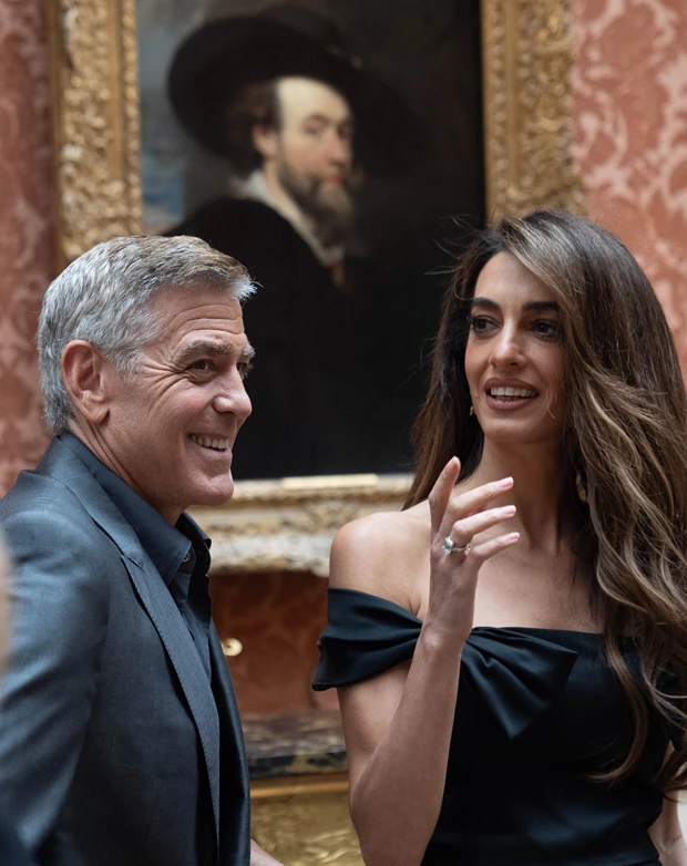 Bασιλιάς Κάρολος | Reunion με τους George και Amal Clooney για μια σημαντική τελετή στο παλάτι