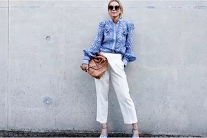 Τα κομψά σανδάλια με πλατφόρμα που θα αναδείξουν το summer look σας