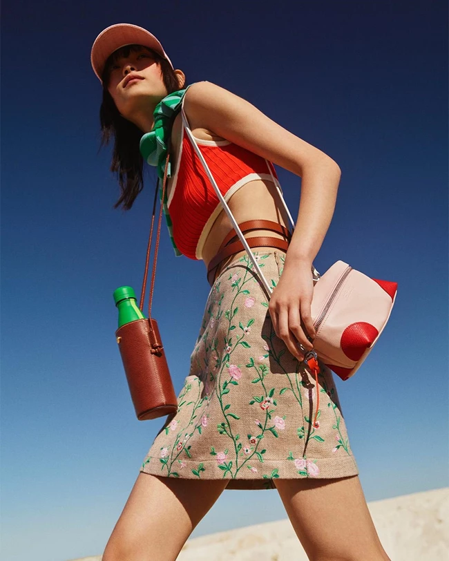 Η Le Pliage Xtra αποκτά νέο look και γίνεται το must - have αξεσουάρ του καλοκαιριού