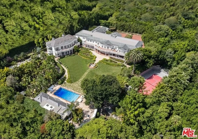 Jennifer Lopez | Η έπαυλη που σκέφτεται να αγοράσει μετά το διαζύγιο από τον Ben Affleck