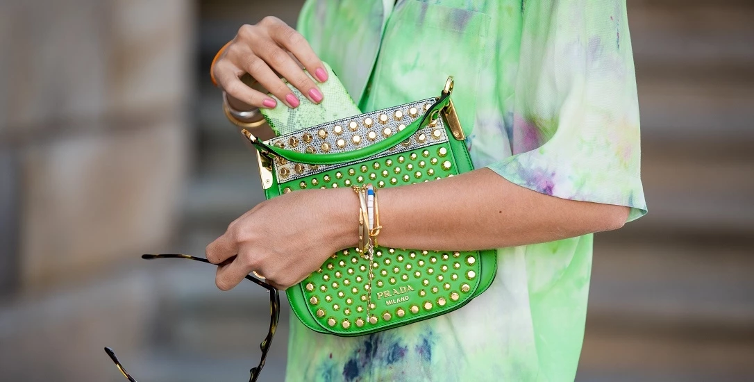 Naked Nails | Η μεγαλύτερη τάση νυχιών της χρονιάς θα κάνει την εμφάνισή σας να δείχνει ακόμα πιο classy