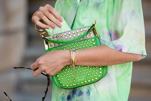 Naked Nails | Η μεγαλύτερη τάση νυχιών της χρονιάς θα κάνει την εμφάνισή σας να δείχνει ακόμα πιο classy