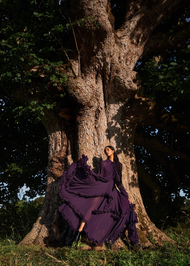 Editorial Μόδας UK Harper's Bazaar Noε 2025