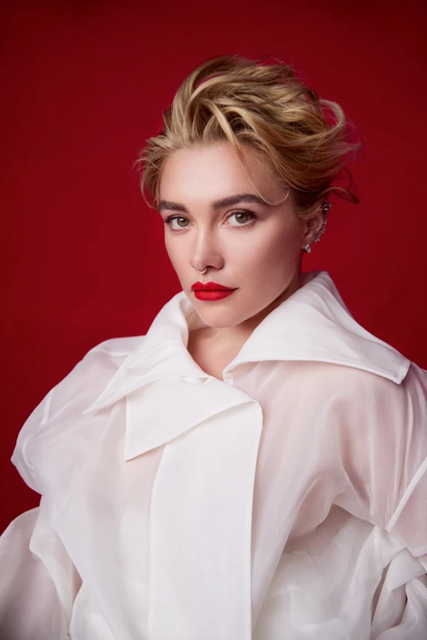Η Florence Pugh στο Harper's Bazaar Greece: "Θέλω να είμαι σίγουρη ότι ξέρω τι συμβαίνει και να αποτελώ μέρος της αλλαγής"