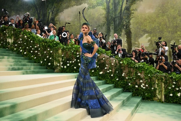 H Zendaya με Maison Margiela Couture.