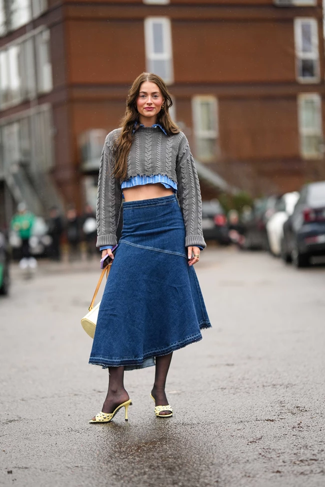 Street style με mules παπούτσια