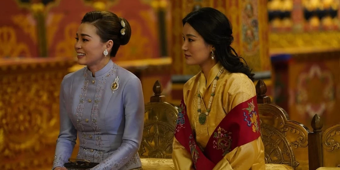 Η φωτογραφία που κανείς δεν περίμενε | Η Suthida της Ταϊλάνδης με τη βασίλισσα του Μπουτάν σε επίσημη συνάντηση