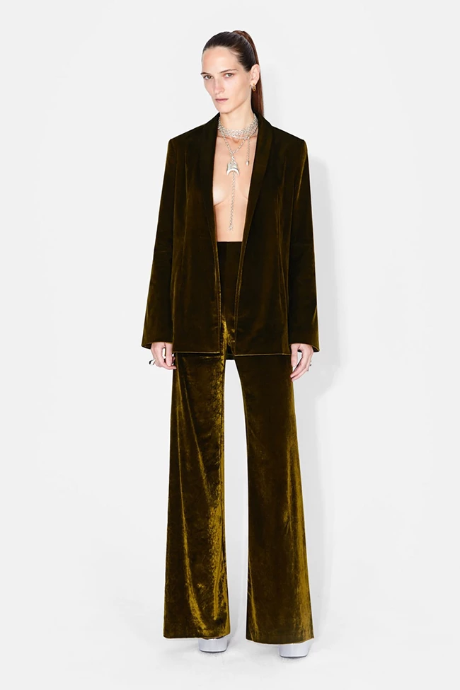 The Quiet Party Look | Πώς θα δημιουργήσετε glam, αλλά minimal looks για τις γιορτές