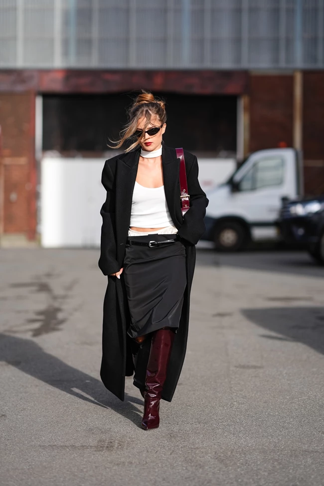 Οι must - have μπότες του φετινού χειμώνα είναι οι μπορντό