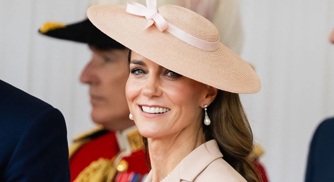 Δείπνο στο Windsor | Γιατί η Kate Middleton έκανε στροφή στον αγαπημένο οίκο της Meghan Markle