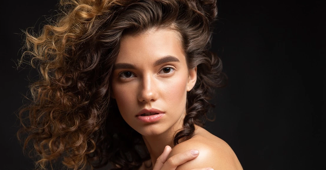 3 λάθη που προκαλούν κηλίδες στο δέρμα