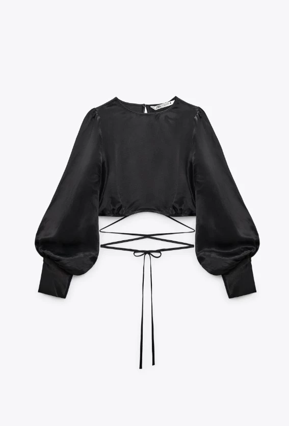 Τοπ σατινέ με μανίκια με όγκο, Zara.