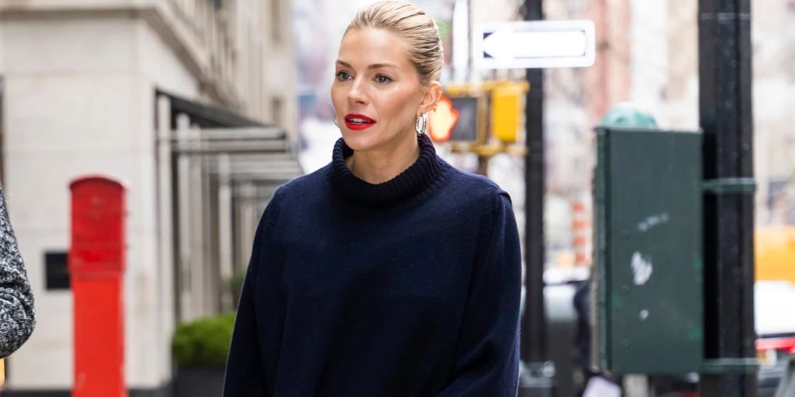Το little black dress της Sienna Miller είναι ό,τι δεν πρέπει να απουσιάζει από την γκαρνταρόμπα σας