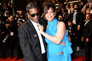 Rihanna | Γέννησε φορώντας ένα ρολόι αξίας 100.000 δολαρίων