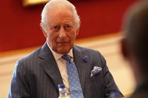 Η βασιλική οικογένεια αγνοεί και πάλι τη Meghan Markle