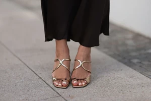 Glazed Pedicure | Αυτή είναι η μεγαλύτερη τάση στο πεντικιούρ φέτος το καλοκαίρι