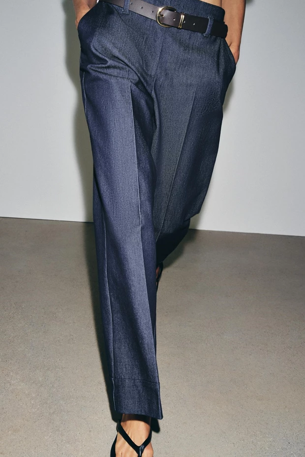 Παντελόνι με ζώνη και ρεβέρ, Zara.