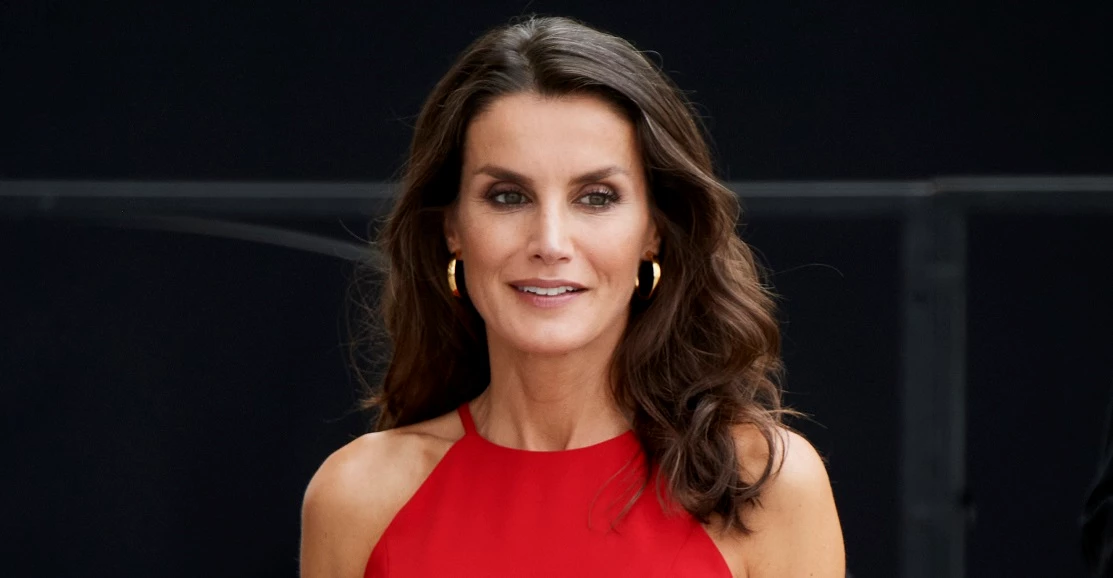 Πώς θα φορέσετε leather on leather μετά τα 50 όπως η βασίλισσα Letizia