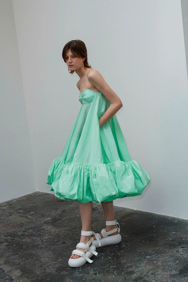 Sportmax | Τα υπέροχα φορέματα - γλυπτά της συλλογής Bloom SS22 Capsule