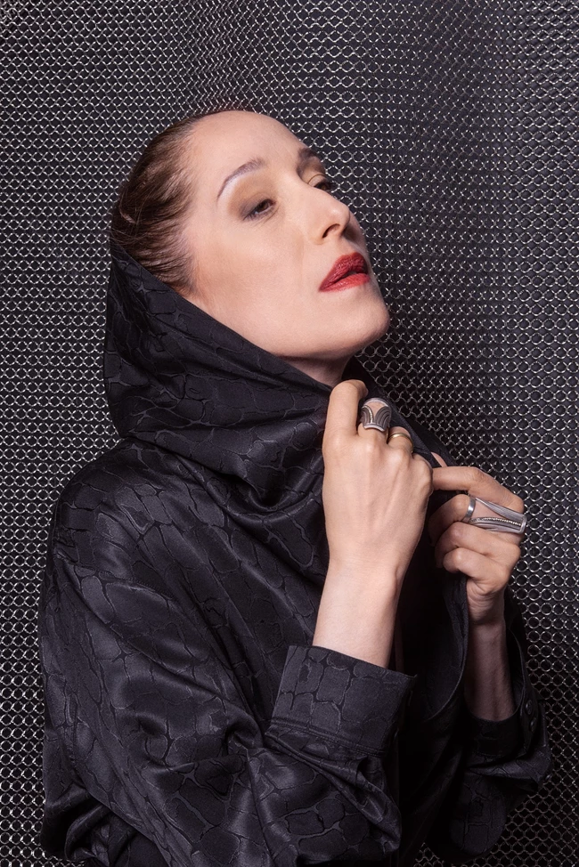 Κόρα Καρβούνη