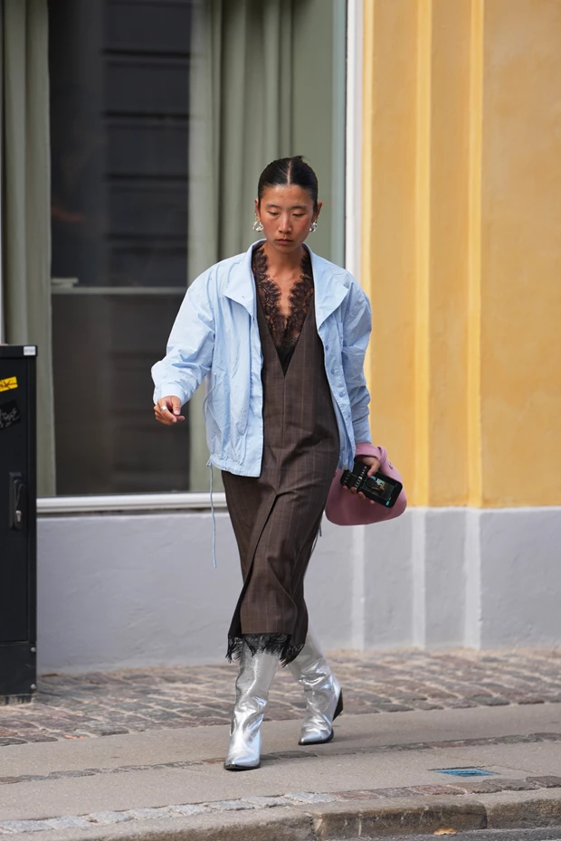 Εμφάνιση με αντιθέσεις στο styling Κοπεγχάγη