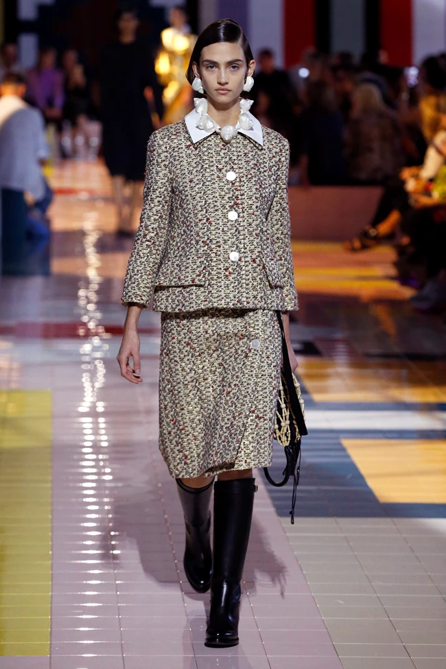 Μήπως βιώνουμε το τέλος της εποχικότητας στη μόδα;