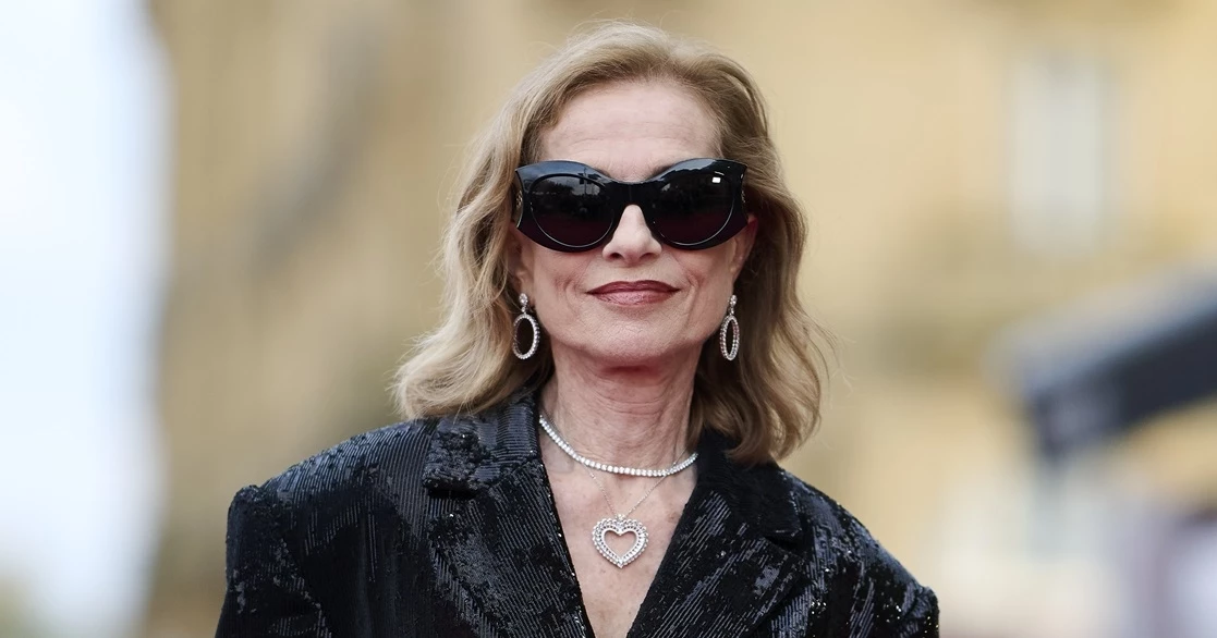 Smart Updos | 3 τρόποι να μαζέψετε ψηλά τα κοντά μαλλιά σας με την υπογραφή της Olivia Palermo